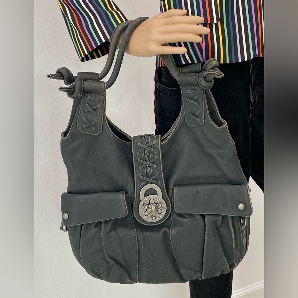 Steve Madden Grey Distressed Hand/Shoulder Bag with Silvertone Hardware.